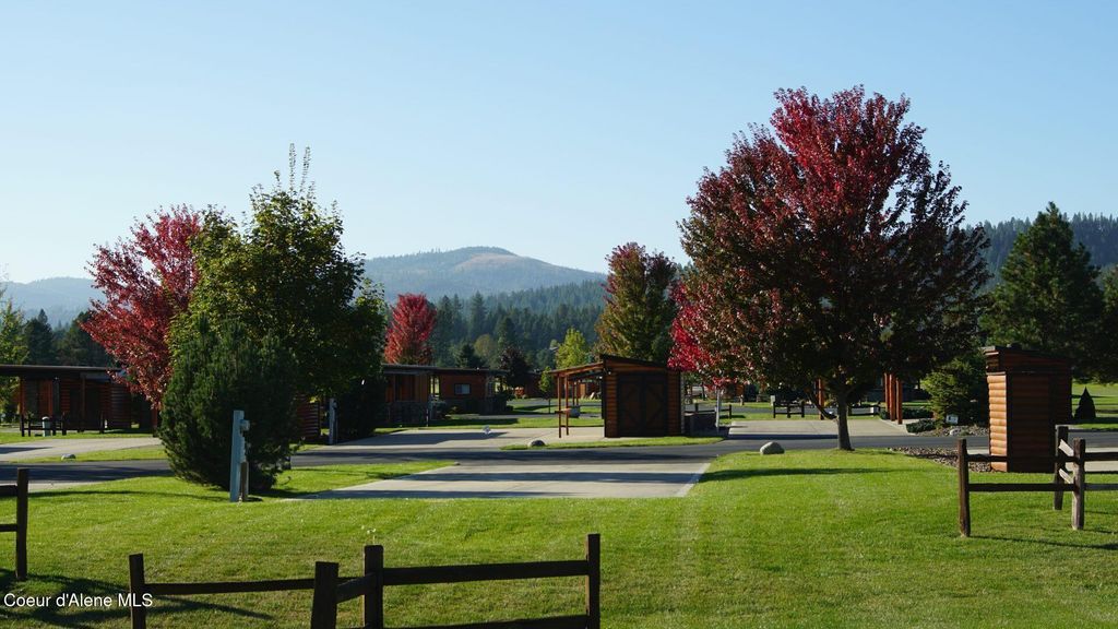 13 Bogie LN, Blanchard, ID 83804 photo 3