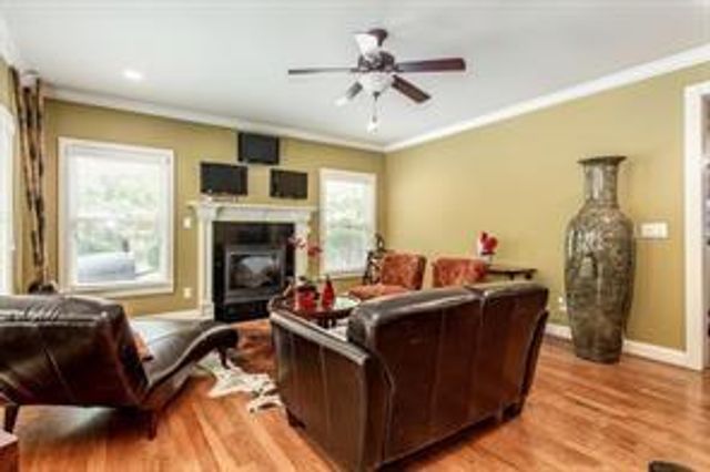 993 Jordan Way, Atlanta, GA 30349