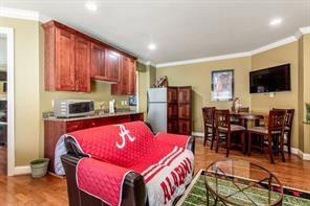 993 Jordan Way, Atlanta, GA 30349