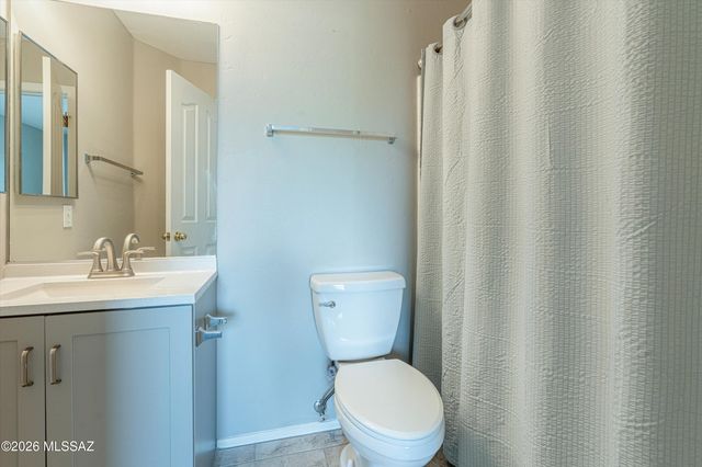 8408 N Placita De Los Laureles, Tucson, AZ 85742