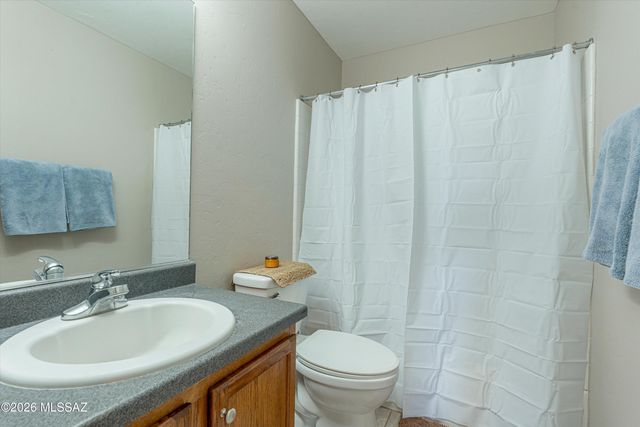 8408 N Placita De Los Laureles, Tucson, AZ 85742