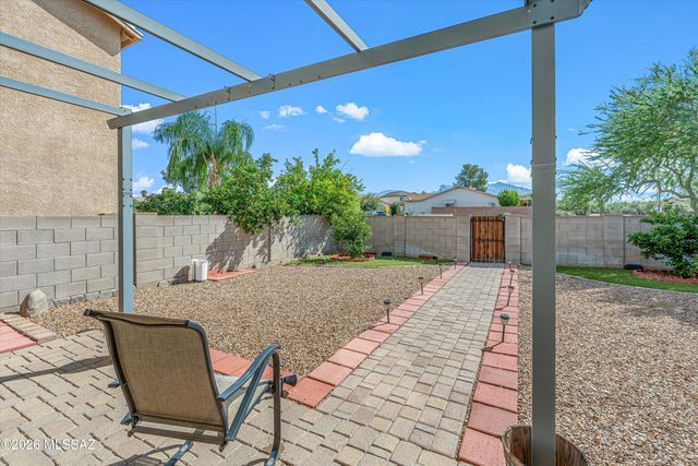 8408 N Placita De Los Laureles, Tucson, AZ 85742