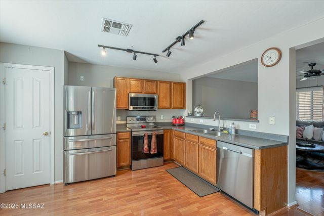 8408 N Placita De Los Laureles, Tucson, AZ 85742