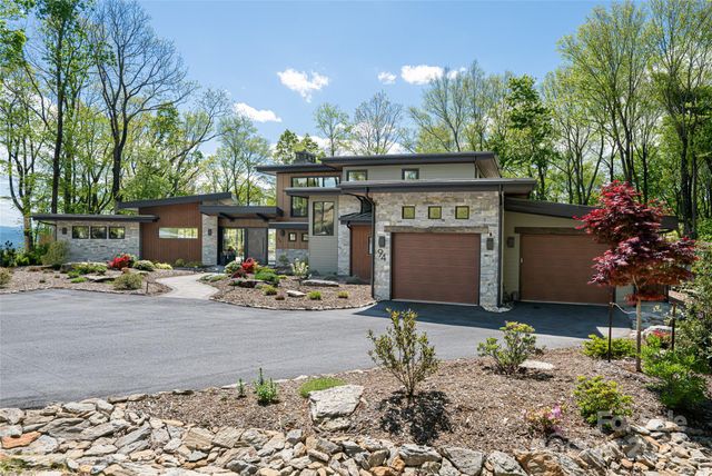 94 Laurel Ledge Way, Fletcher, NC 28732