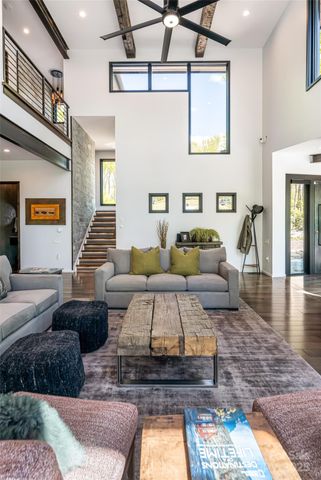 94 Laurel Ledge Way, Fletcher, NC 28732