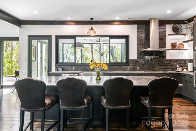 94 Laurel Ledge Way, Fletcher, NC 28732