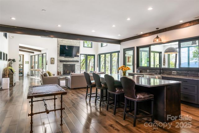 94 Laurel Ledge Way, Fletcher, NC 28732