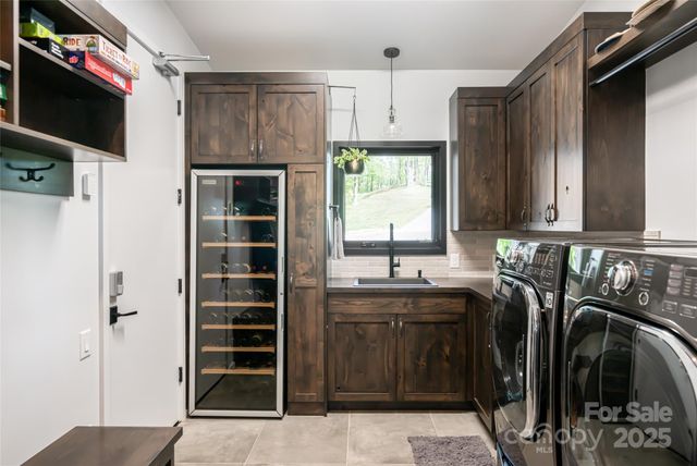 94 Laurel Ledge Way, Fletcher, NC 28732
