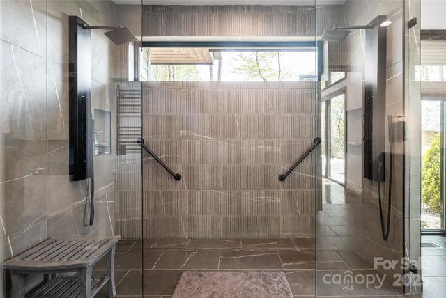 94 Laurel Ledge Way, Fletcher, NC 28732