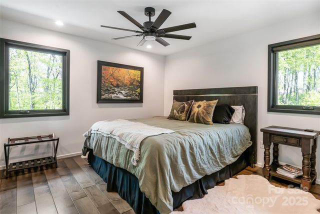 94 Laurel Ledge Way, Fletcher, NC 28732