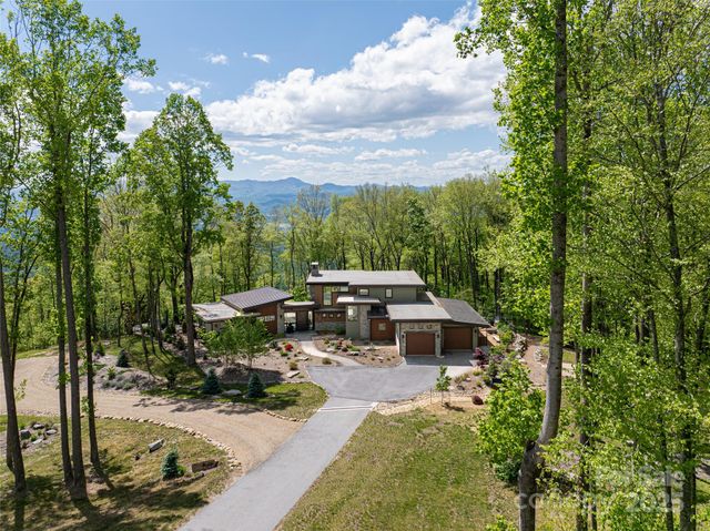 94 Laurel Ledge Way, Fletcher, NC 28732