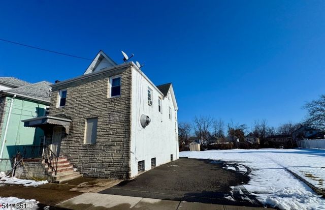 814 E 3Rd St, Plainfield City, NJ 07062