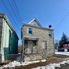 814 E 3Rd St, Plainfield City, NJ 07062