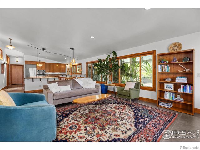 108 Lonestar Road, Lyons, CO 80540