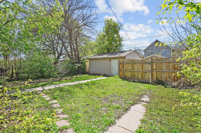1325 Newton Avenue N, Minneapolis, MN 55411
