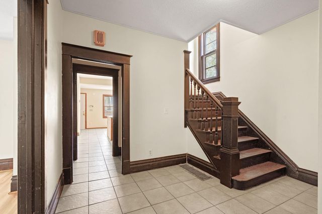 1325 Newton Avenue N, Minneapolis, MN 55411