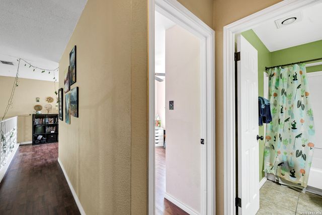 17007 VISTA BLF, San Antonio, TX 78247