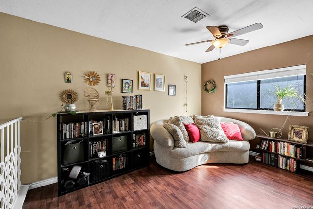 17007 VISTA BLF, San Antonio, TX 78247
