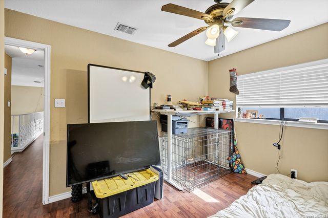 17007 VISTA BLF, San Antonio, TX 78247