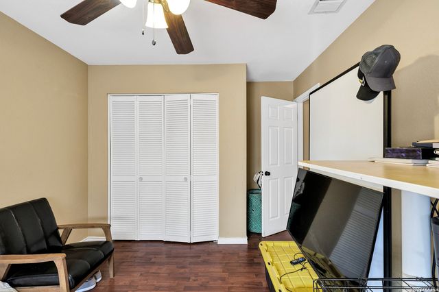 17007 VISTA BLF, San Antonio, TX 78247