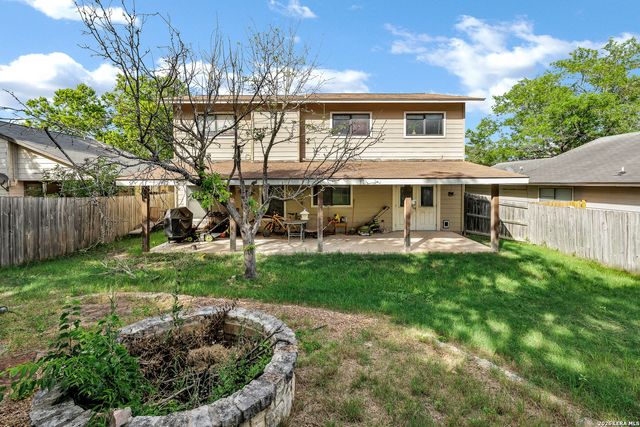 17007 VISTA BLF, San Antonio, TX 78247