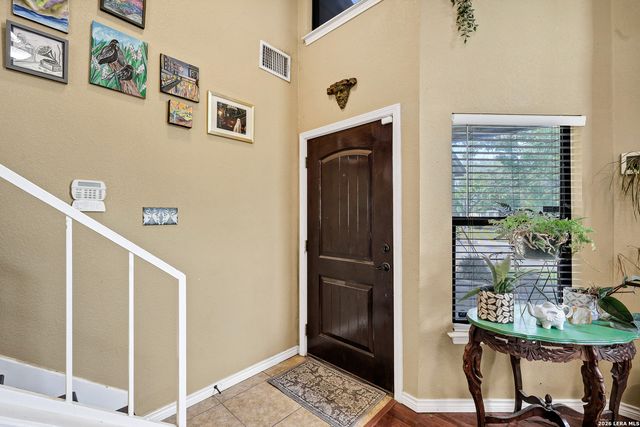 17007 VISTA BLF, San Antonio, TX 78247