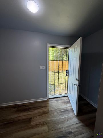 2082 Mutual Avenue, Macon, GA 31204