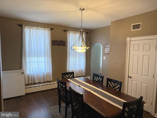 2722 ASH ST, Philadelphia, PA 19137