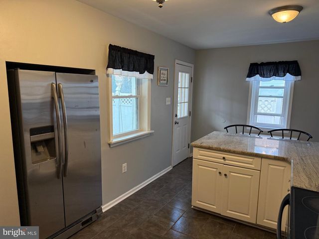 2722 ASH ST, Philadelphia, PA 19137