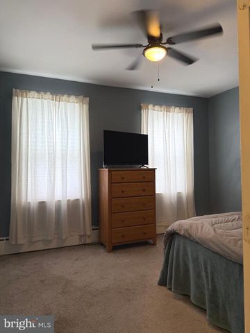 2722 ASH ST, Philadelphia, PA 19137