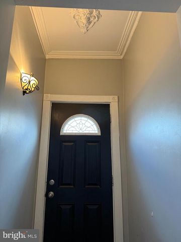 2722 ASH ST, Philadelphia, PA 19137