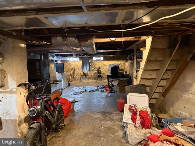 2722 ASH ST, Philadelphia, PA 19137