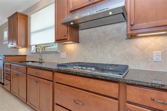 6944 GOSPORT COVE, Bradenton, FL 34202