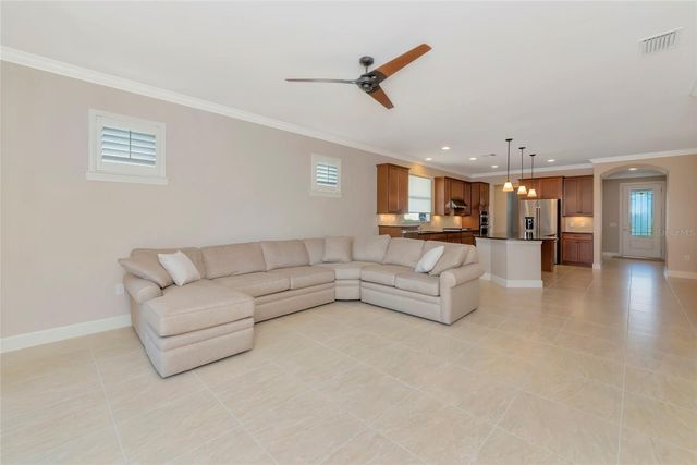 6944 GOSPORT COVE, Bradenton, FL 34202