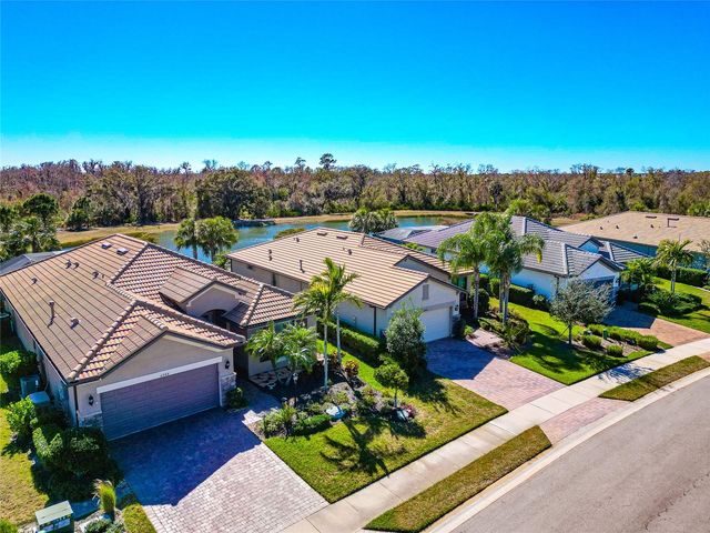 6944 GOSPORT COVE, Bradenton, FL 34202