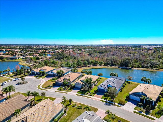 6944 GOSPORT COVE, Bradenton, FL 34202