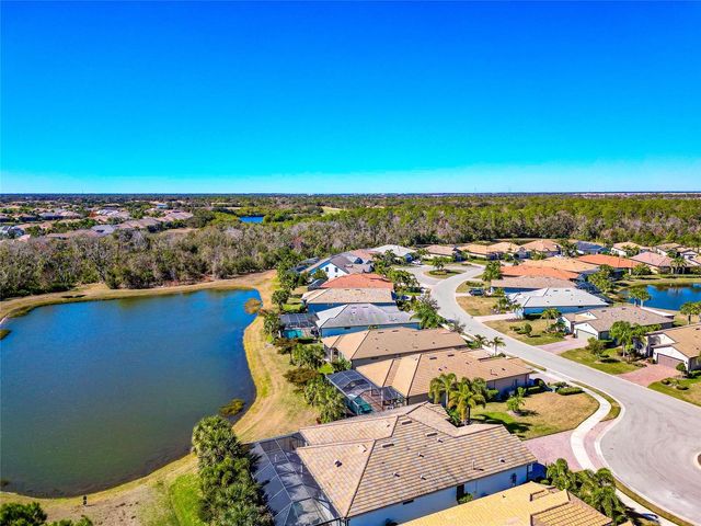 6944 GOSPORT COVE, Bradenton, FL 34202
