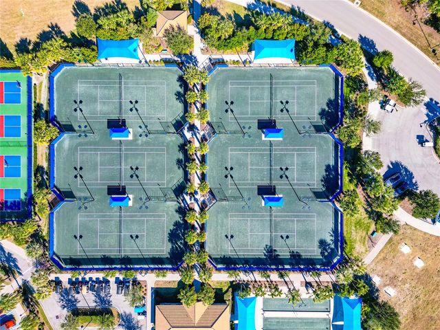 6944 GOSPORT COVE, Bradenton, FL 34202