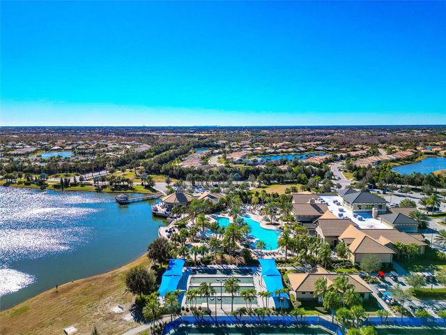 6944 GOSPORT COVE, Bradenton, FL 34202