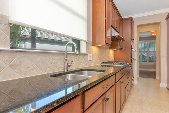 6944 GOSPORT COVE, Bradenton, FL 34202