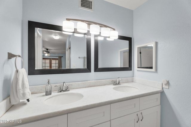 8944 E FRIESS Drive, Scottsdale, AZ 85260