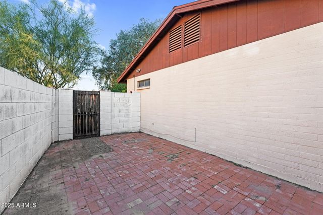 8944 E FRIESS Drive, Scottsdale, AZ 85260