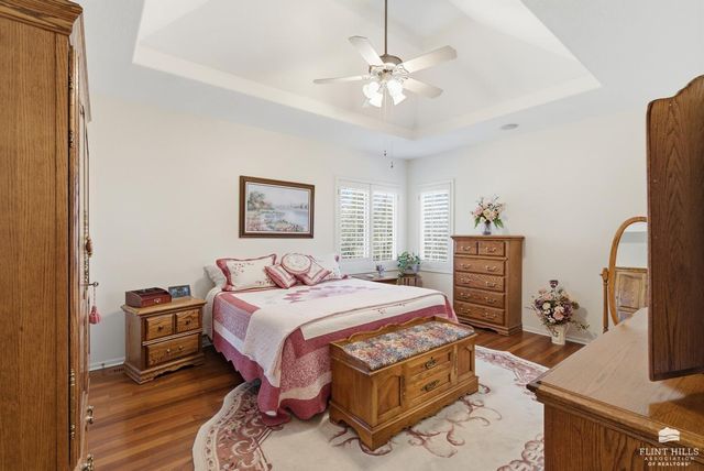 916 Overhill Road, Manhattan, KS 66503