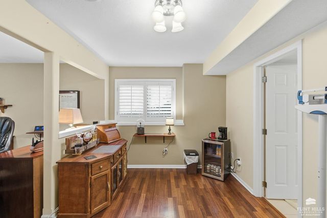 916 Overhill Road, Manhattan, KS 66503