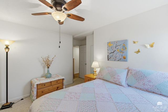 916 Overhill Road, Manhattan, KS 66503