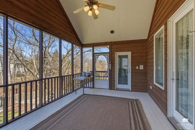 916 Overhill Road, Manhattan, KS 66503