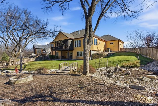 916 Overhill Road, Manhattan, KS 66503