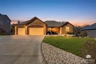 916 Overhill Road, Manhattan, KS 66503