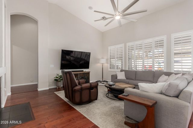 350 W VINEDO Lane, Tempe, AZ 85284