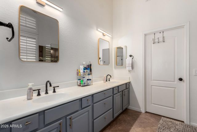 350 W VINEDO Lane, Tempe, AZ 85284